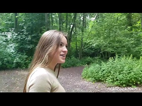 ❤️ I-am propus Evelinei să ne-o tragem într-un loc public! Ea a spus că da. Apoi i-am tras-o în fund și i-am ejaculat în gură. Apoi s-a pișat pe ea. at us ❤